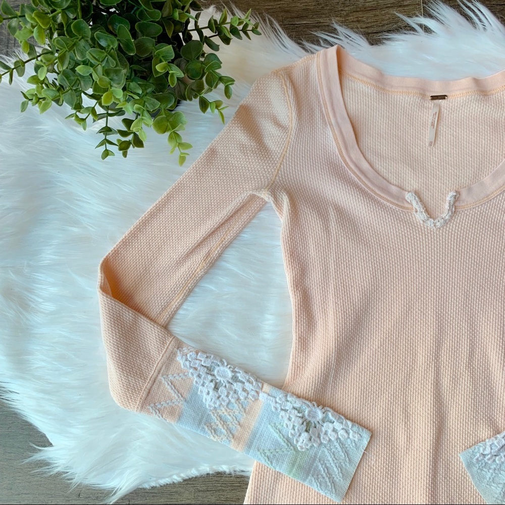 ❤️SOLD Free People Kombucha cuff thermal crochet - Picture 4 of 8